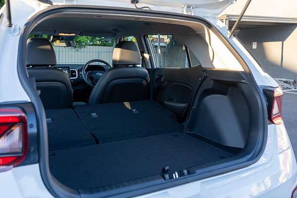 2024 Hyundai Venue Active QX.V5