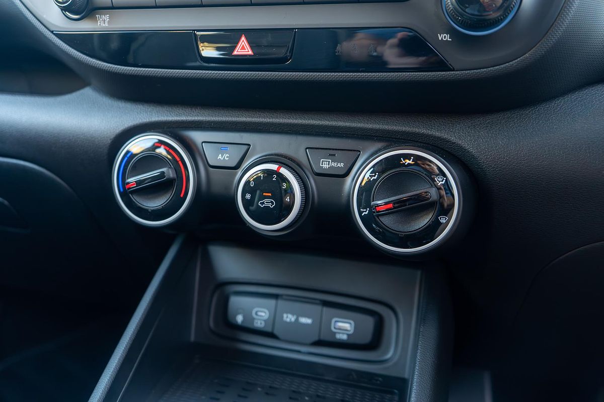 2024 Hyundai Venue Active QX.V5