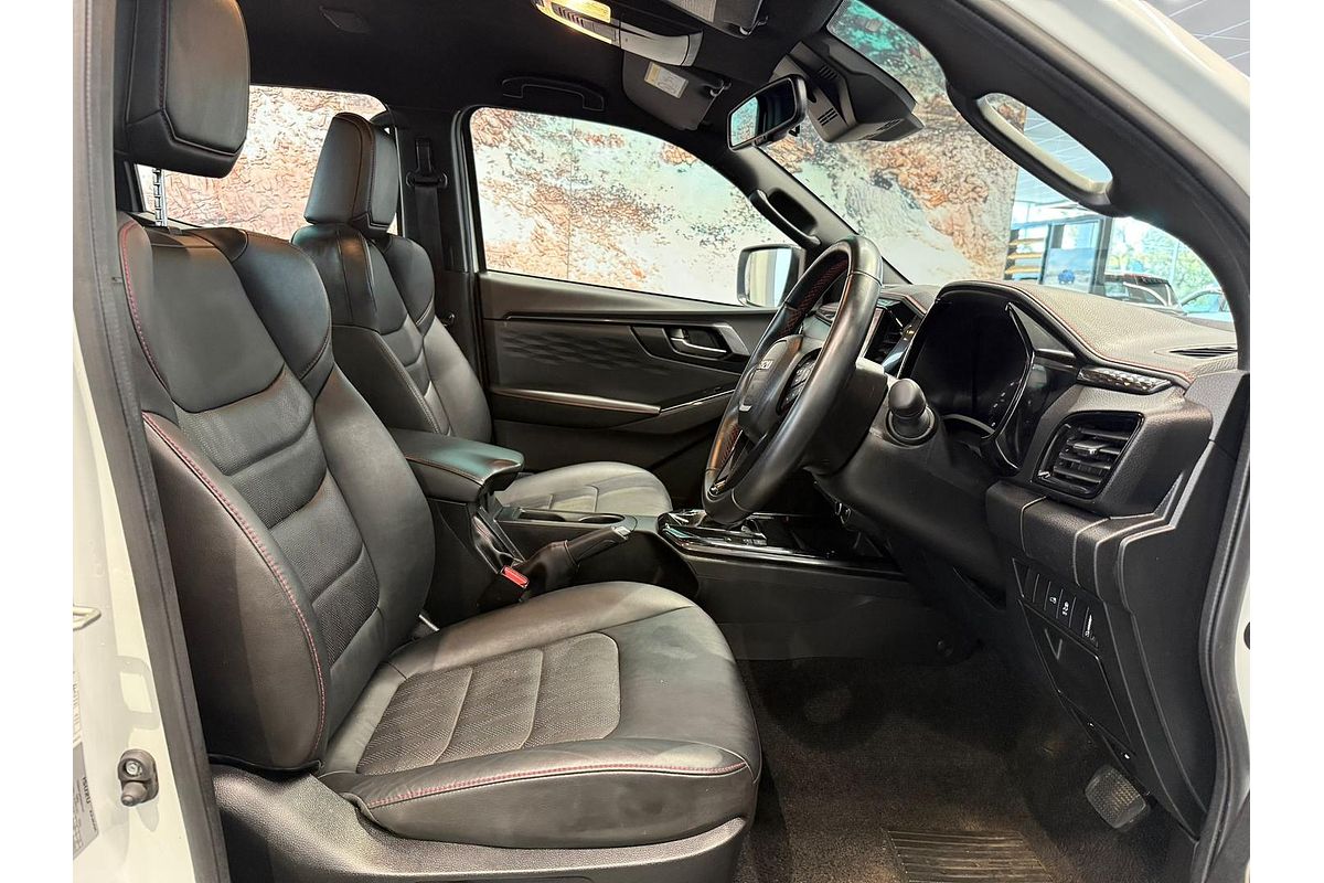 2024 Isuzu D-MAX X-TERRAIN 4X4