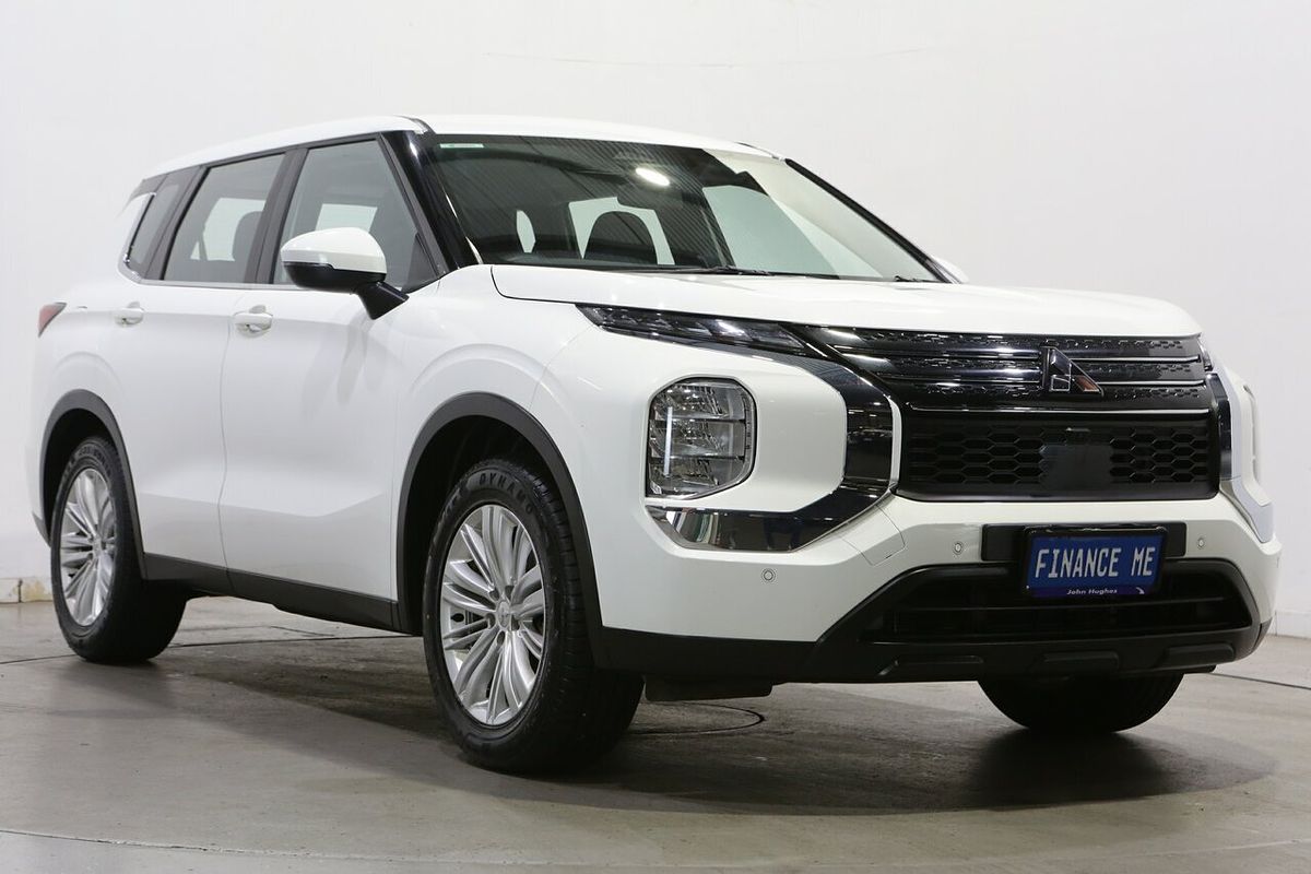 2023 Mitsubishi Outlander ES ZM