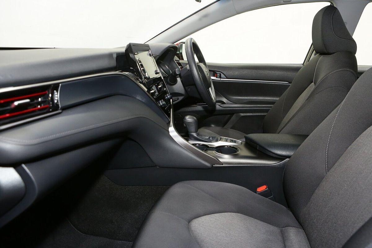 2024 Toyota Camry Ascent AXVH70R