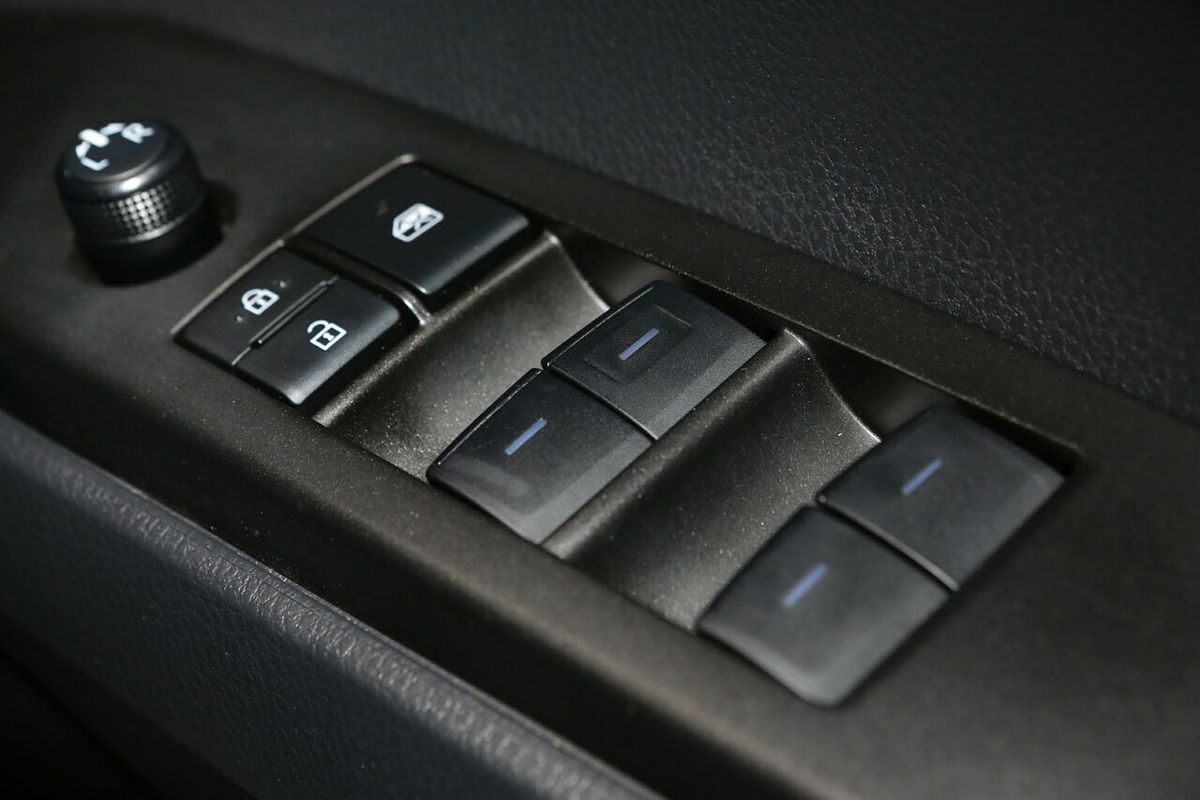 2024 Toyota Camry Ascent AXVH70R