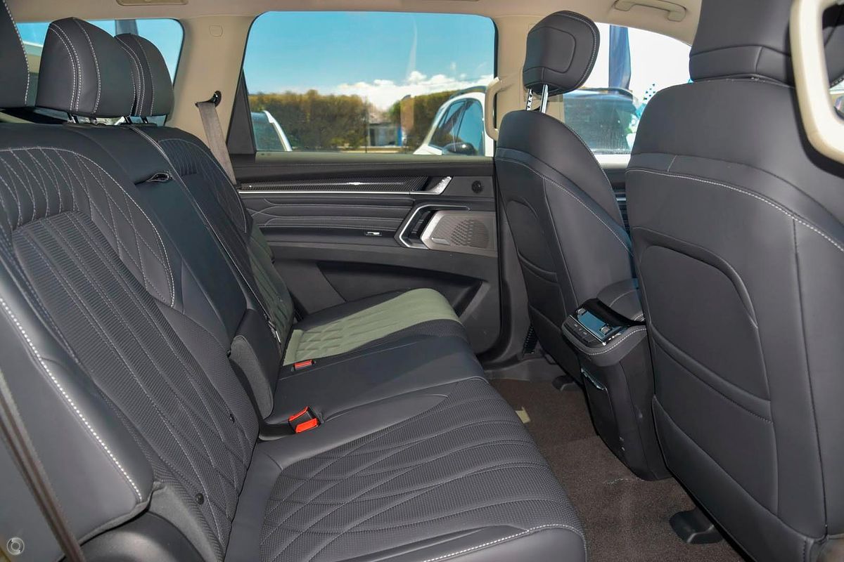 2025 LDV D90 Executive SV9A