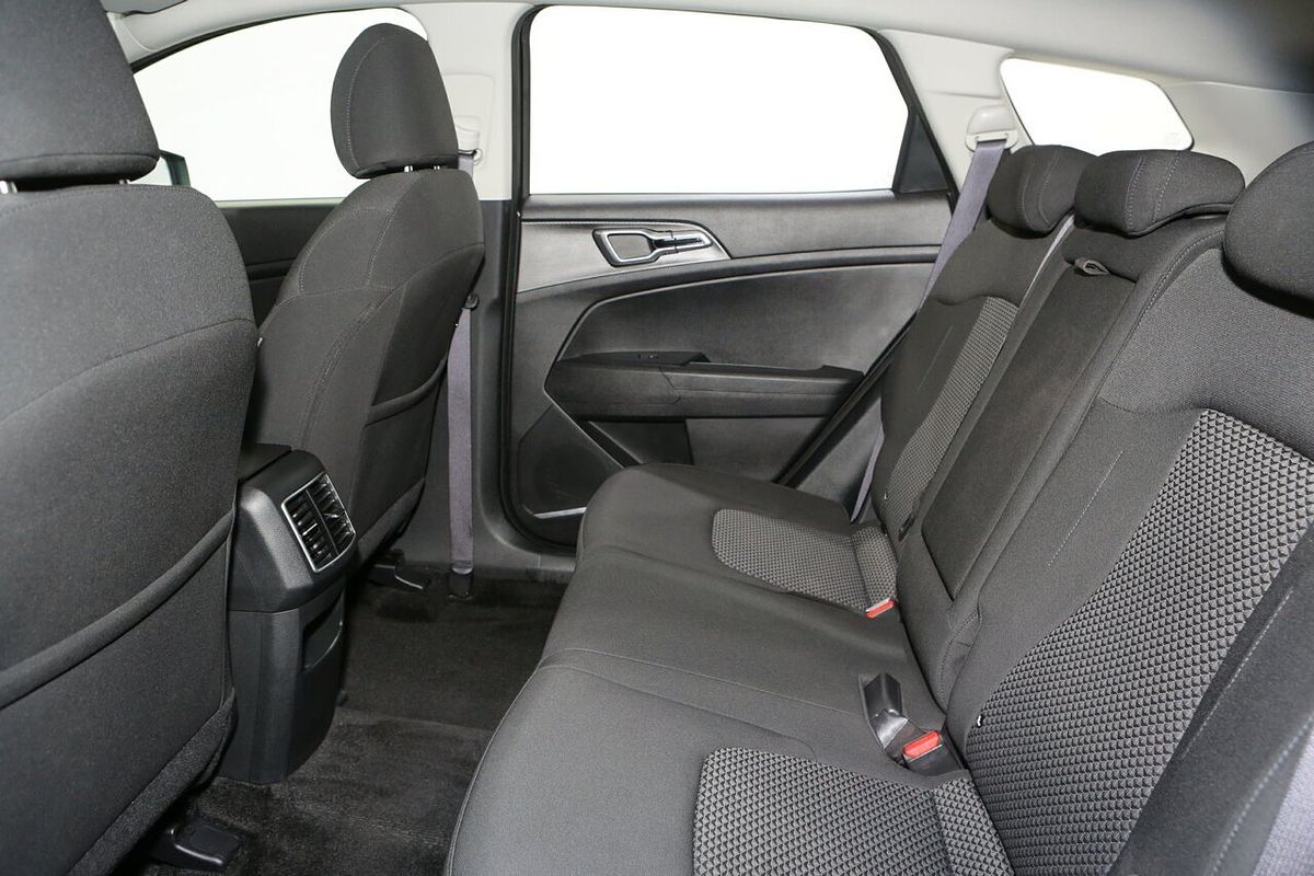 2024 Kia Sportage S NQ5