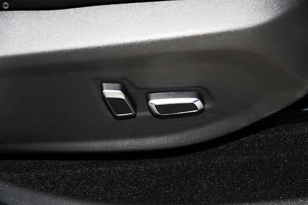 2025 LDV Terron 9 Origin EKK1C