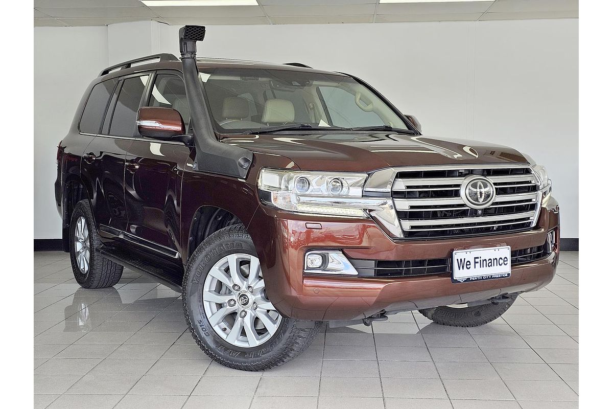 2016 Toyota Landcruiser Sahara VDJ200R