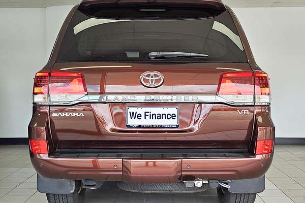 2016 Toyota Landcruiser Sahara VDJ200R