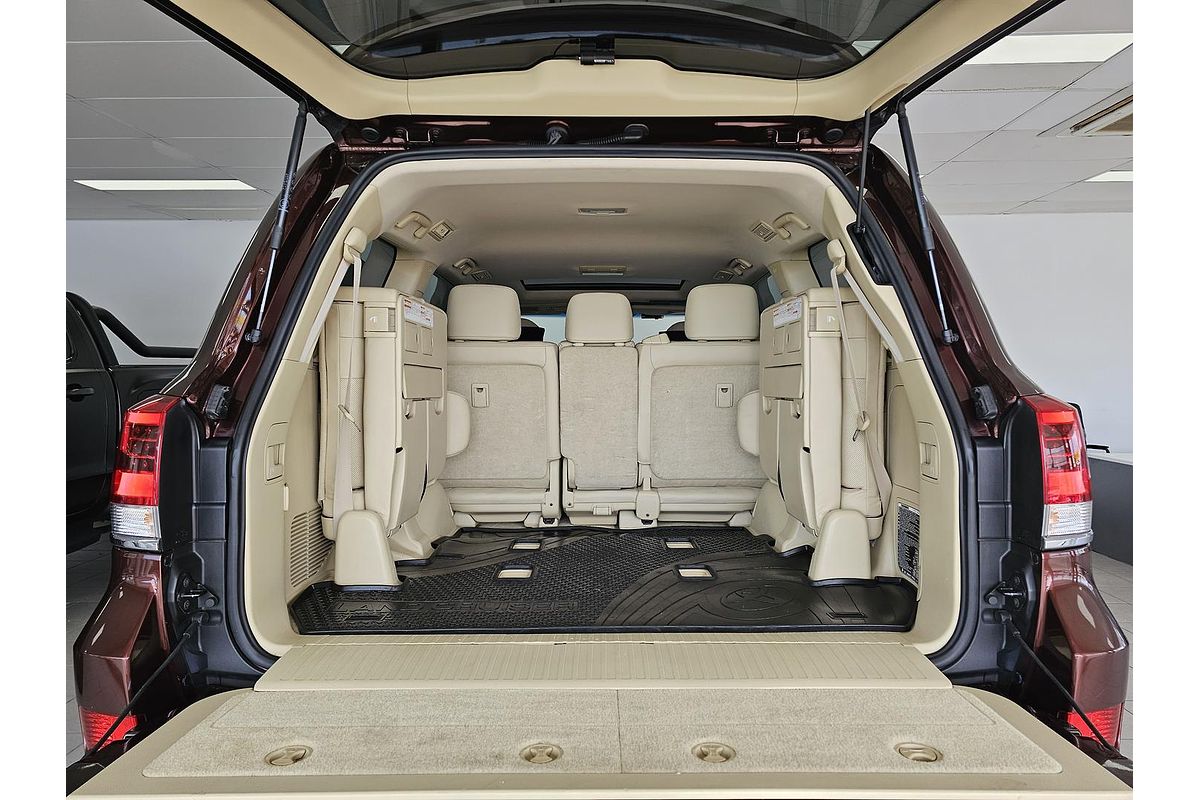 2016 Toyota Landcruiser Sahara VDJ200R