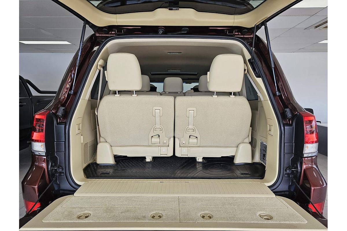 2016 Toyota Landcruiser Sahara VDJ200R