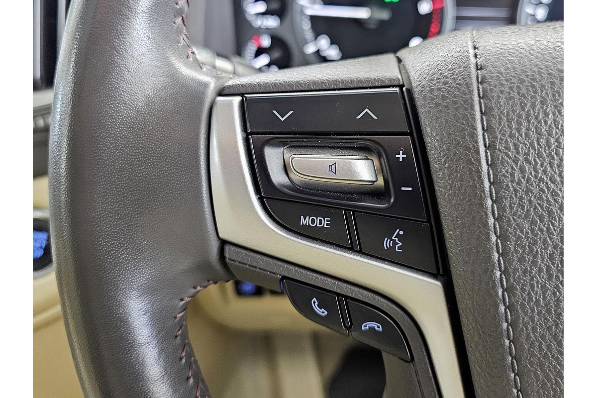 2016 Toyota Landcruiser Sahara VDJ200R