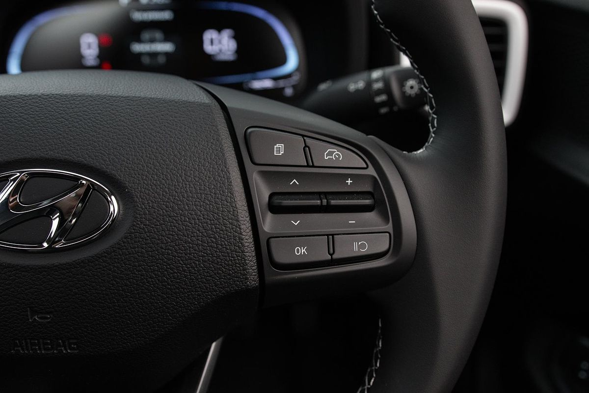 2025 Hyundai Venue Elite QX.V5