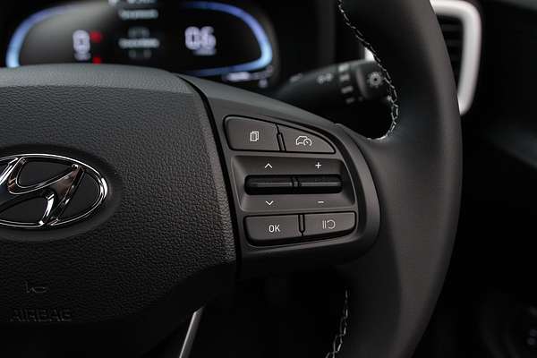 2025 Hyundai Venue Elite QX.V5