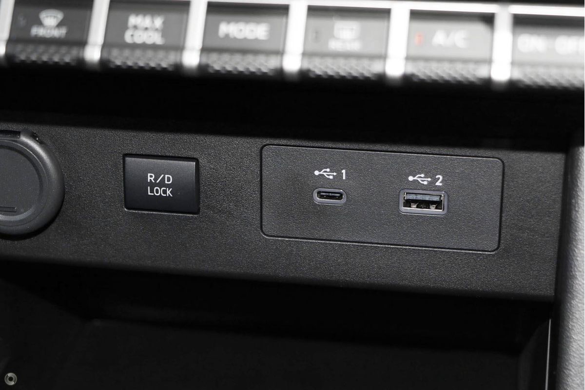 2025 Mitsubishi Triton GLX-R MV 4X4