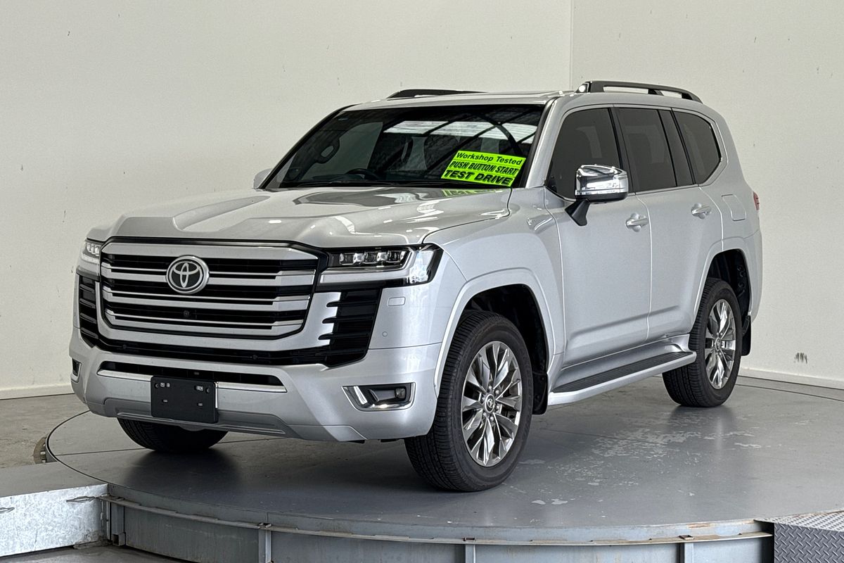 2023 Toyota Landcruiser Sahara ZX FJA300R