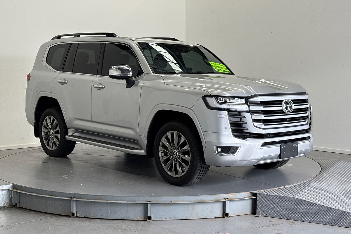 2023 Toyota Landcruiser Sahara ZX FJA300R