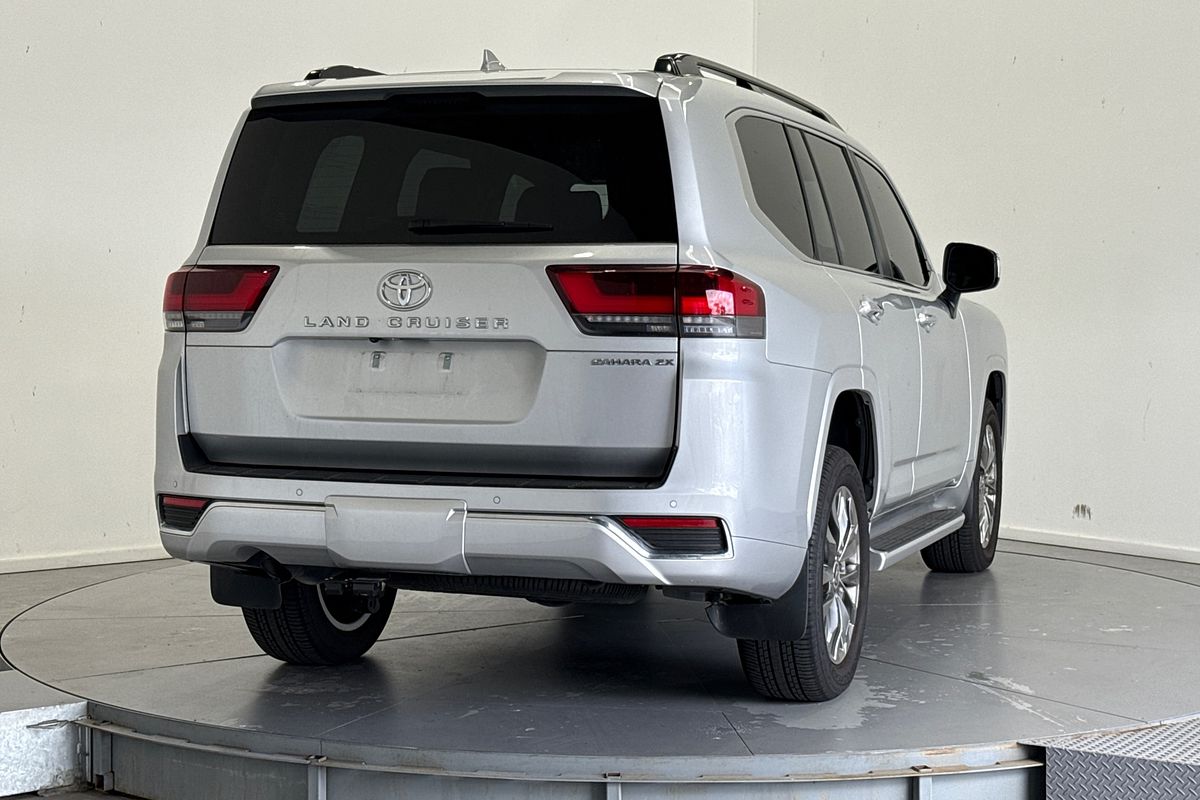 2023 Toyota Landcruiser Sahara ZX FJA300R