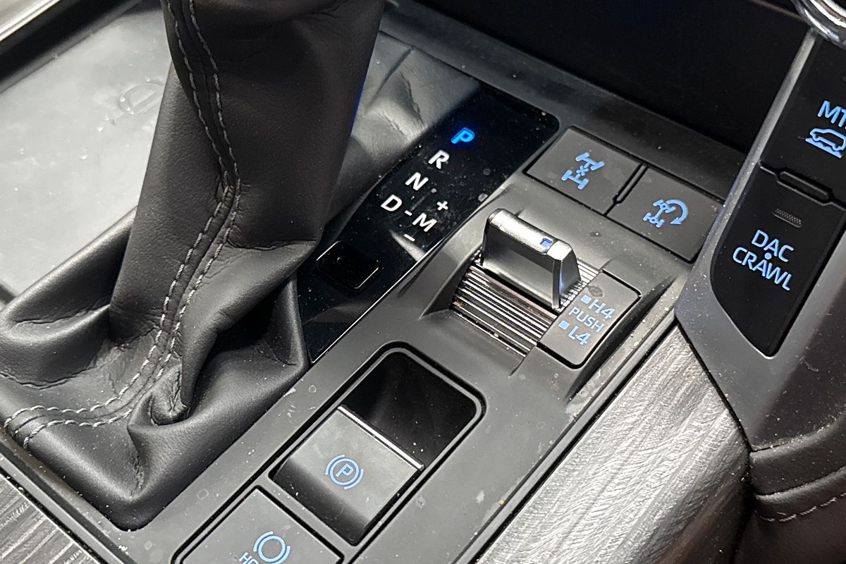 2023 Toyota Landcruiser Sahara ZX FJA300R