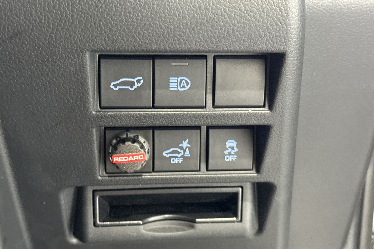 2023 Toyota Landcruiser Sahara ZX FJA300R