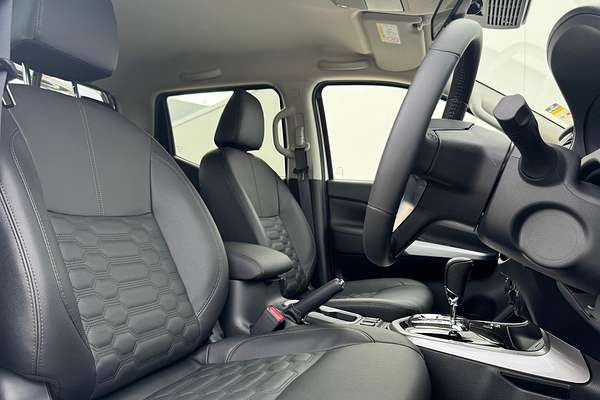 2025 Nissan Navara ST-X D23 4X4