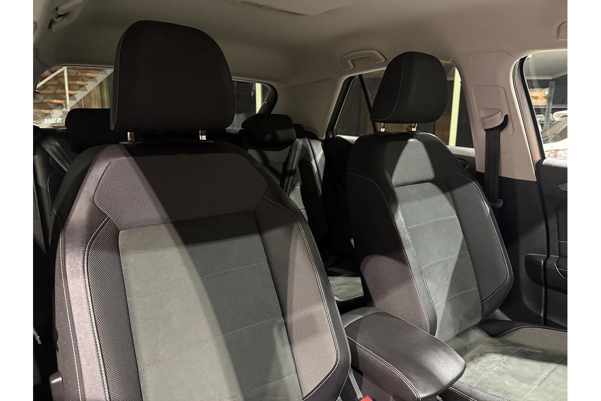 2022 Volkswagen T-Roc 110TSI Style D11