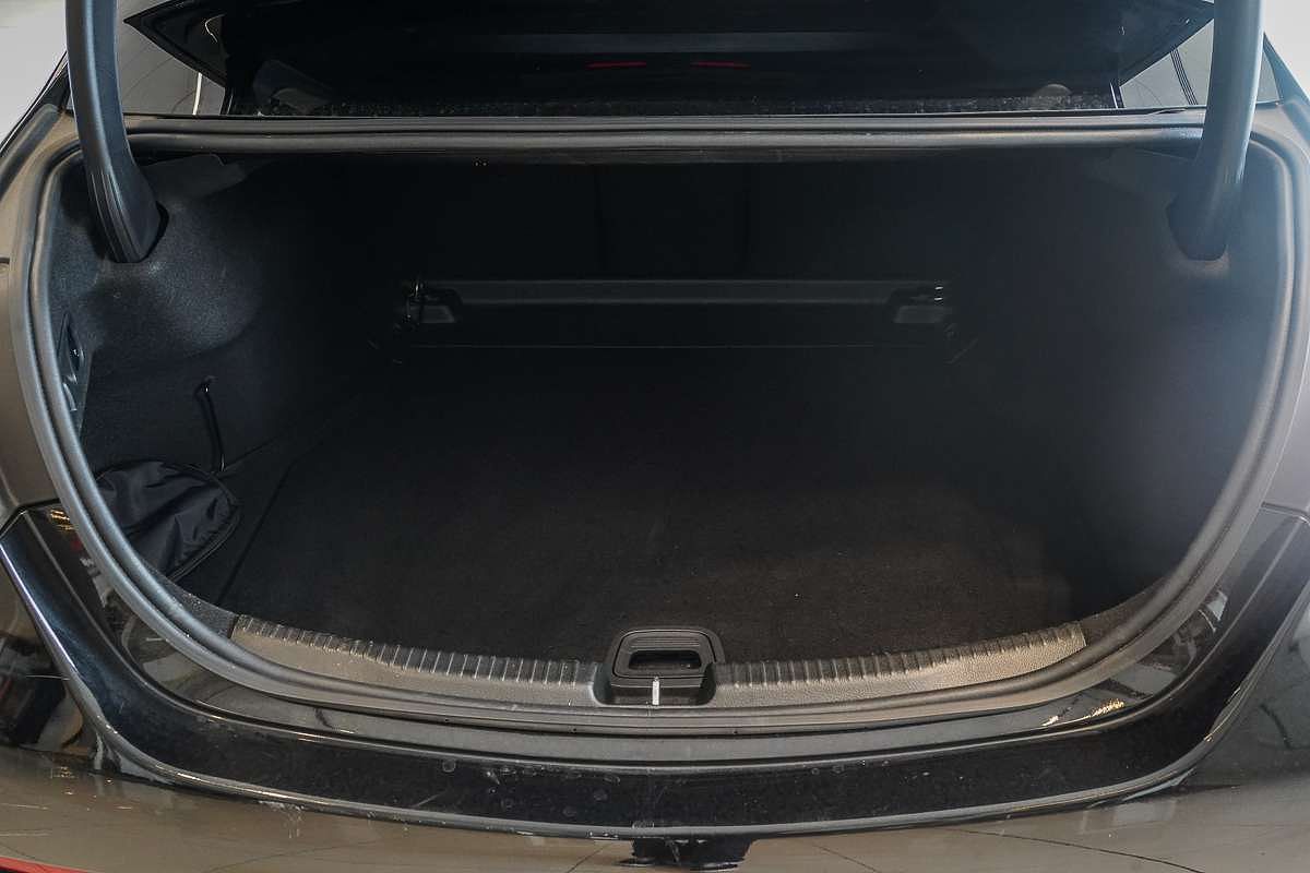 2023 Mercedes-Benz C-Class C300 W206