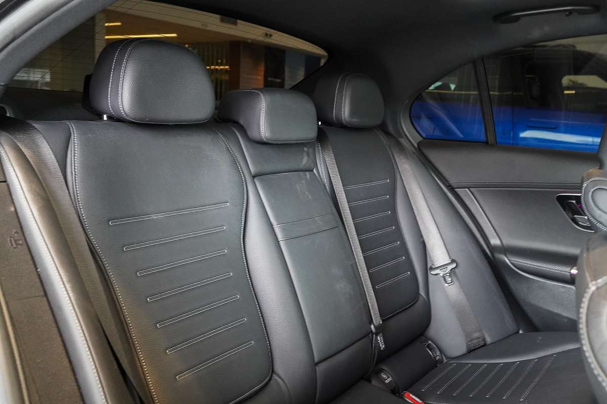 2023 Mercedes-Benz C-Class C300 W206