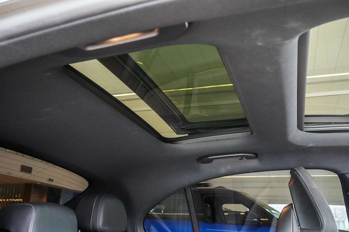 2023 Mercedes-Benz C-Class C300 W206