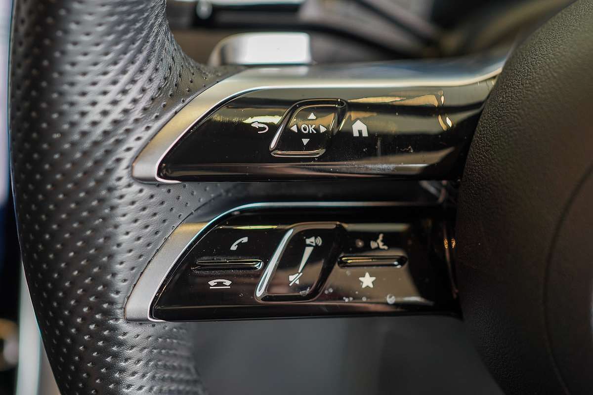 2023 Mercedes-Benz C-Class C300 W206