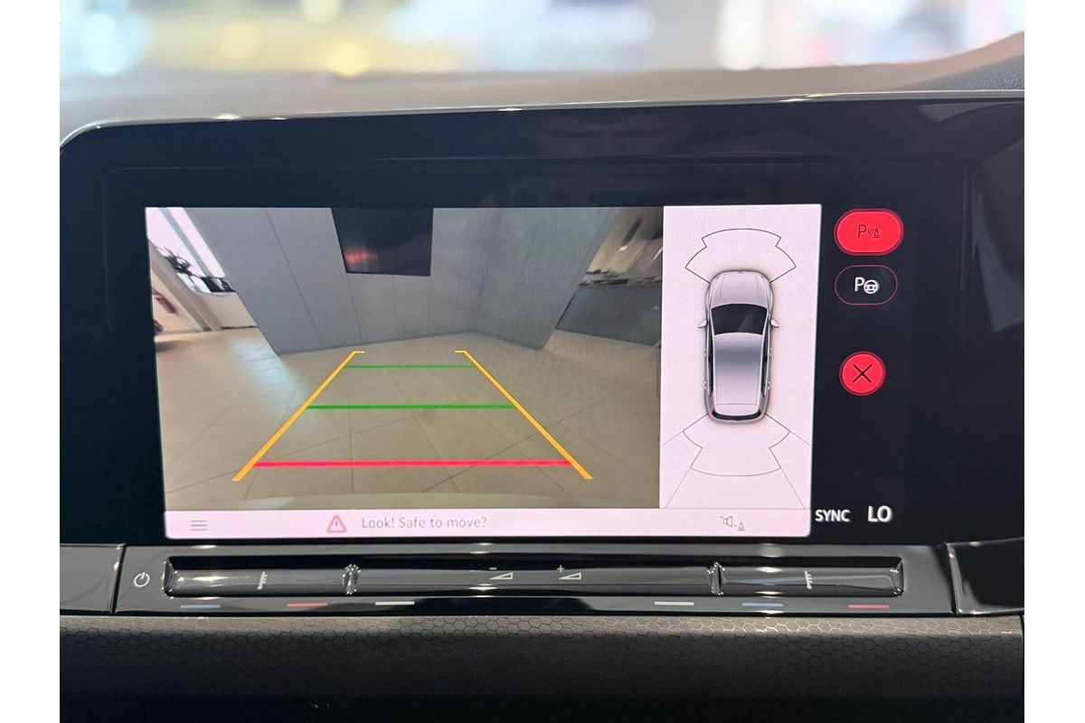 2022 Volkswagen Golf GTI 8