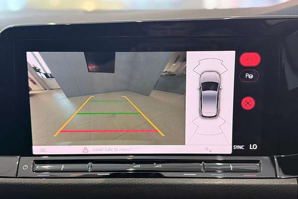 2022 Volkswagen Golf GTI 8