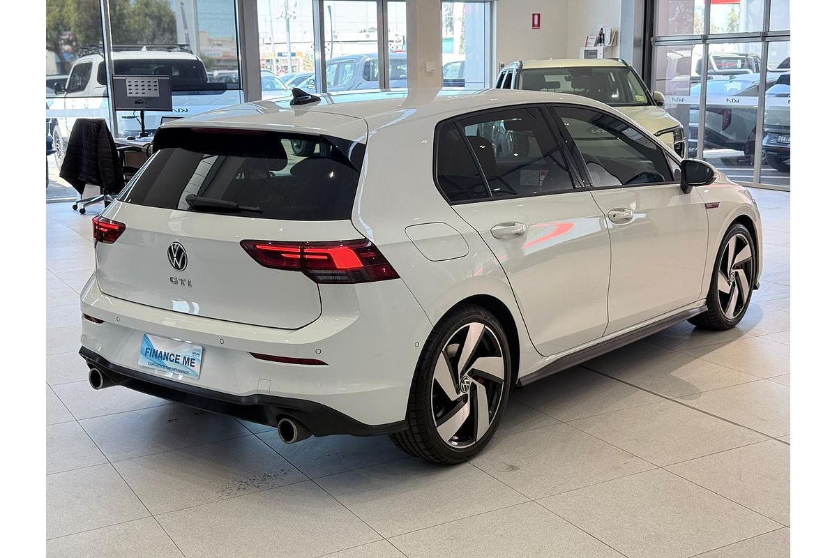 2022 Volkswagen Golf GTI 8