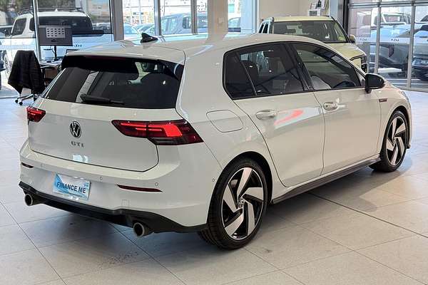 2022 Volkswagen Golf GTI 8