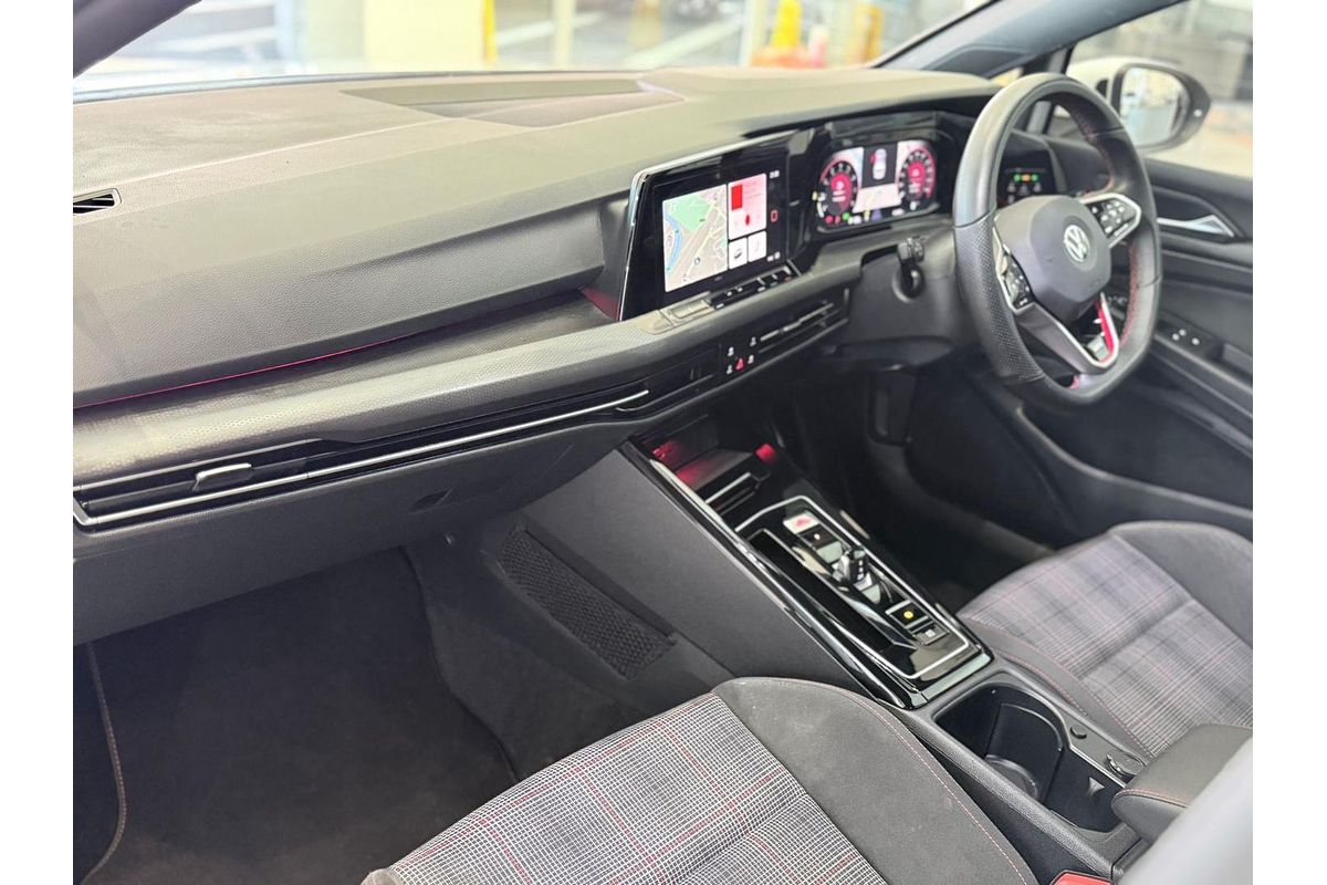 2022 Volkswagen Golf GTI 8