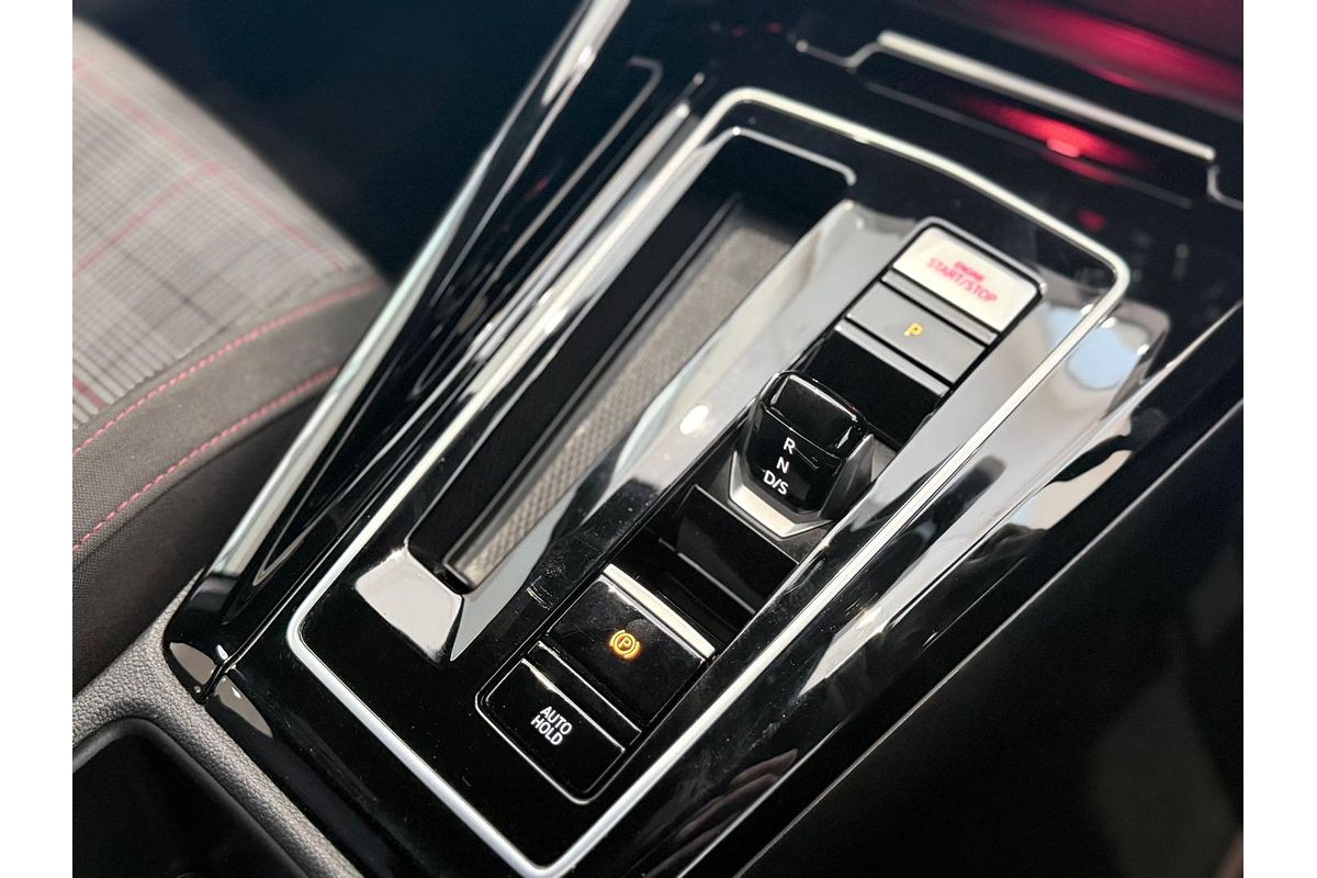 2022 Volkswagen Golf GTI 8