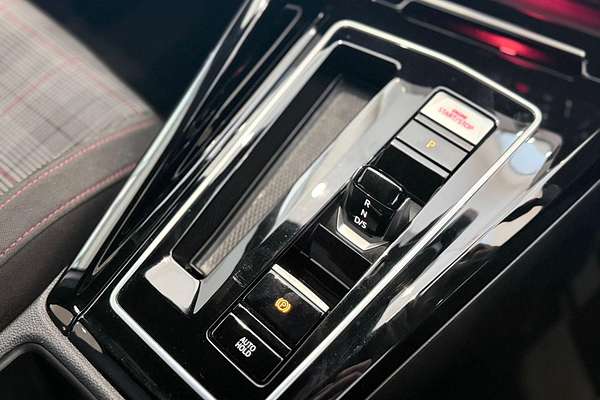 2022 Volkswagen Golf GTI 8