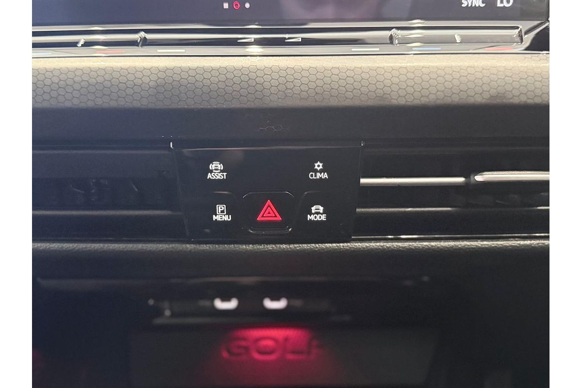 2022 Volkswagen Golf GTI 8