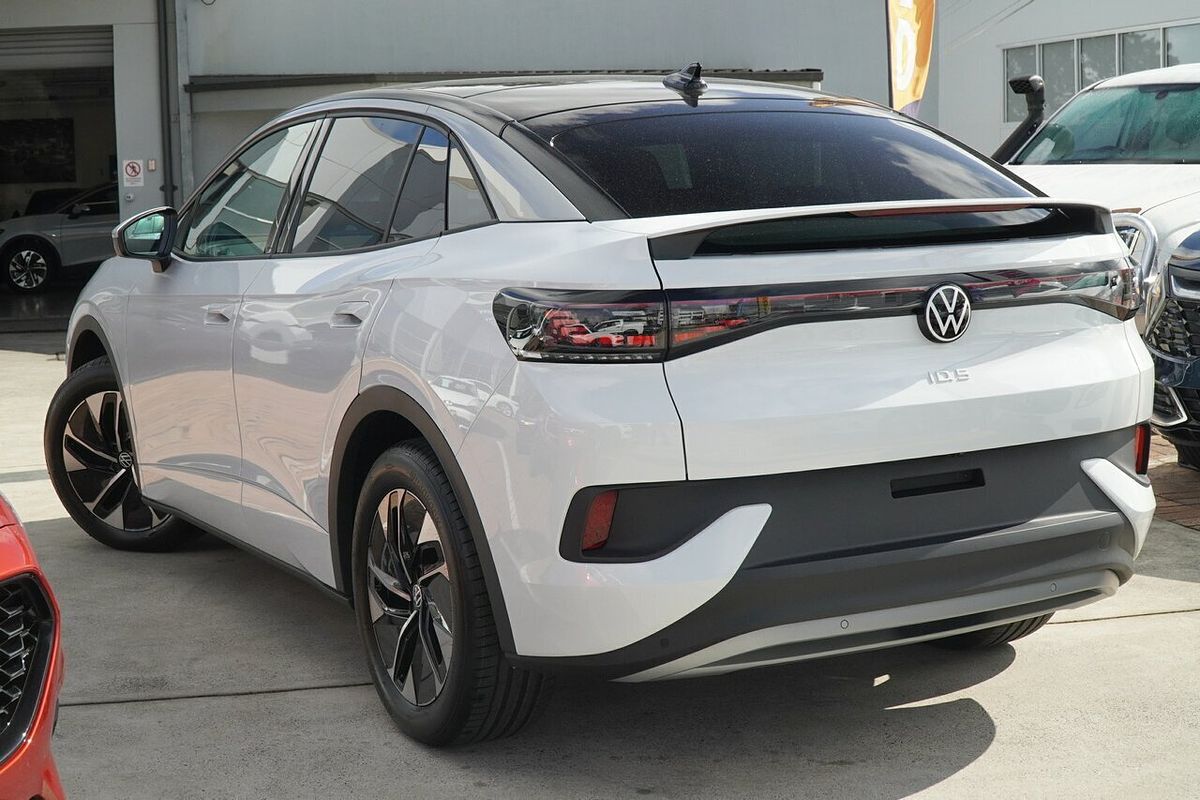 2025 Volkswagen ID.5 Pro E2