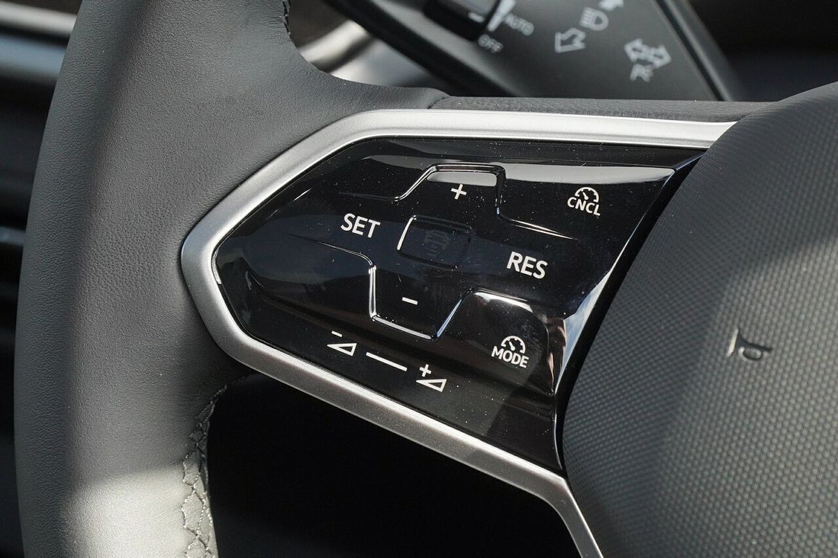 2025 Volkswagen ID.5 Pro E2