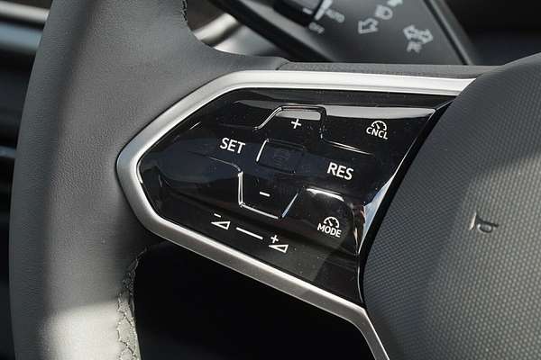 2025 Volkswagen ID.5 Pro E2