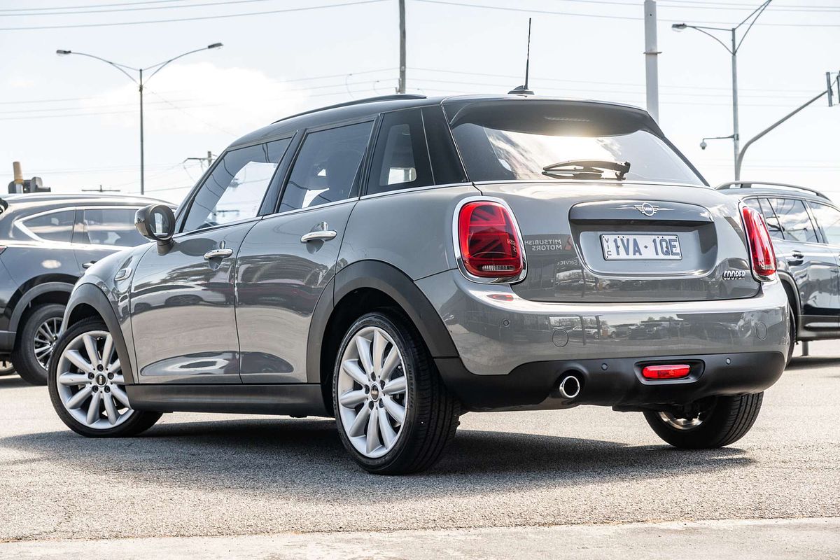 2020 MINI Hatch Cooper Classic F55 LCI