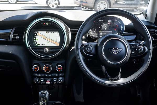 2020 MINI Hatch Cooper Classic F55 LCI
