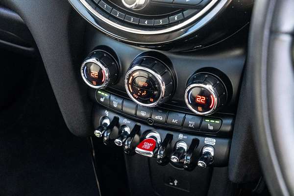 2020 MINI Hatch Cooper Classic F55 LCI