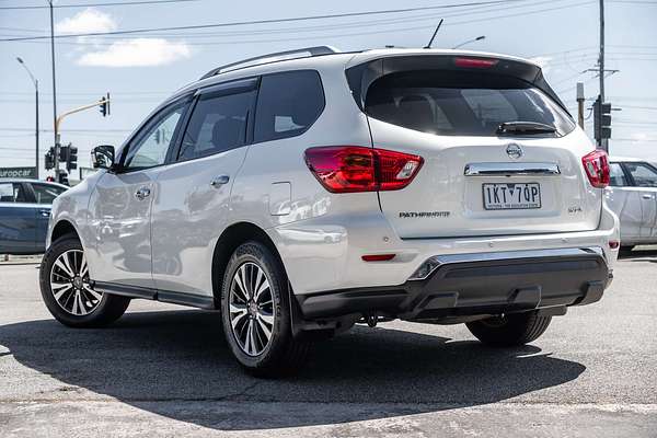 2017 Nissan Pathfinder ST-L R52 Series II