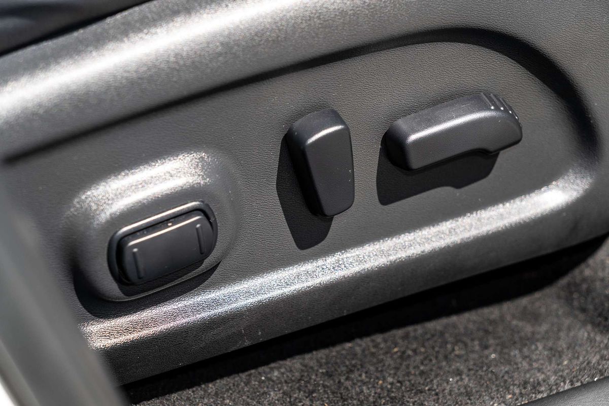 2017 Nissan Pathfinder ST-L R52 Series II