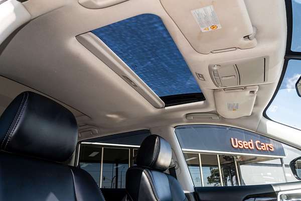 2017 Nissan Pathfinder ST-L R52 Series II