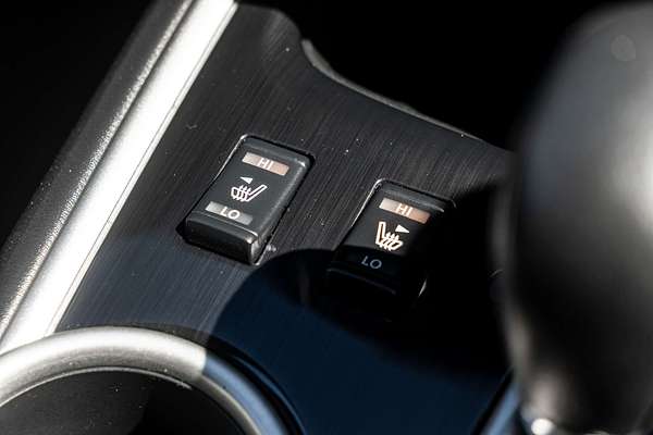 2017 Nissan Pathfinder ST-L R52 Series II