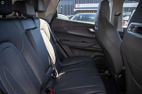 2025 Chery Tiggo 4 Hybrid Ultimate