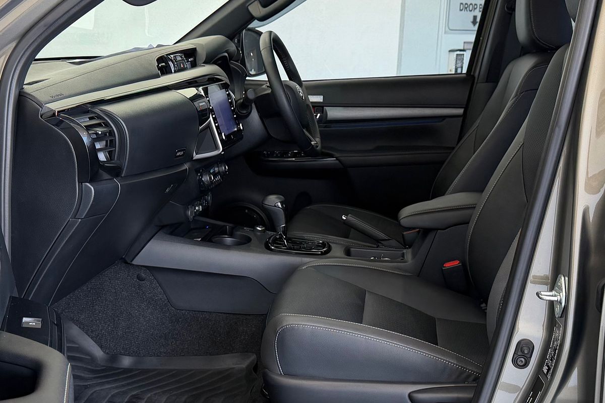 2024 Toyota Hilux Rogue 48V GUN126R 4X4