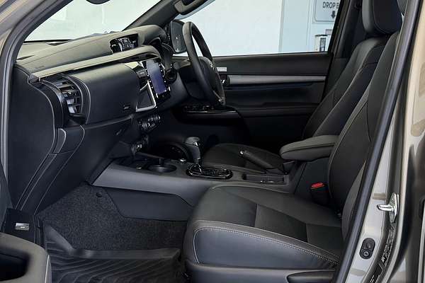 2024 Toyota Hilux Rogue 48V GUN126R 4X4