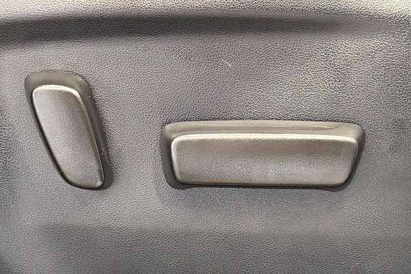 2024 Toyota Hilux Rogue 48V GUN126R 4X4